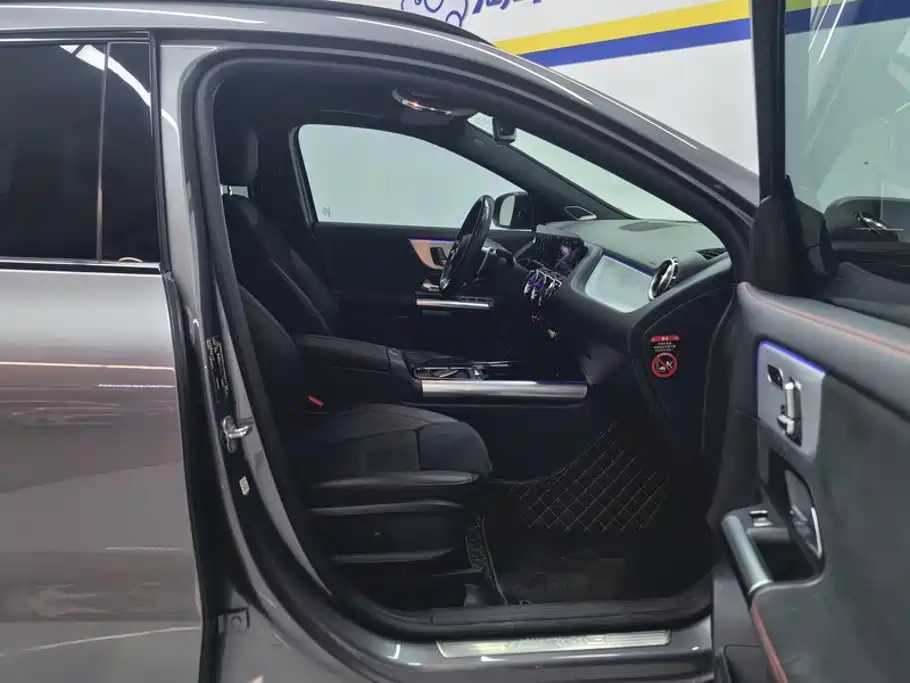 Mercedes-Benz GLA AMG 2024