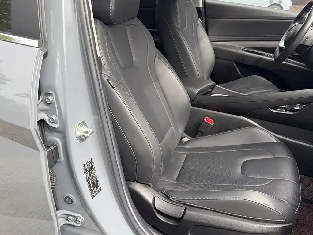 Hyundai Elantra 2021