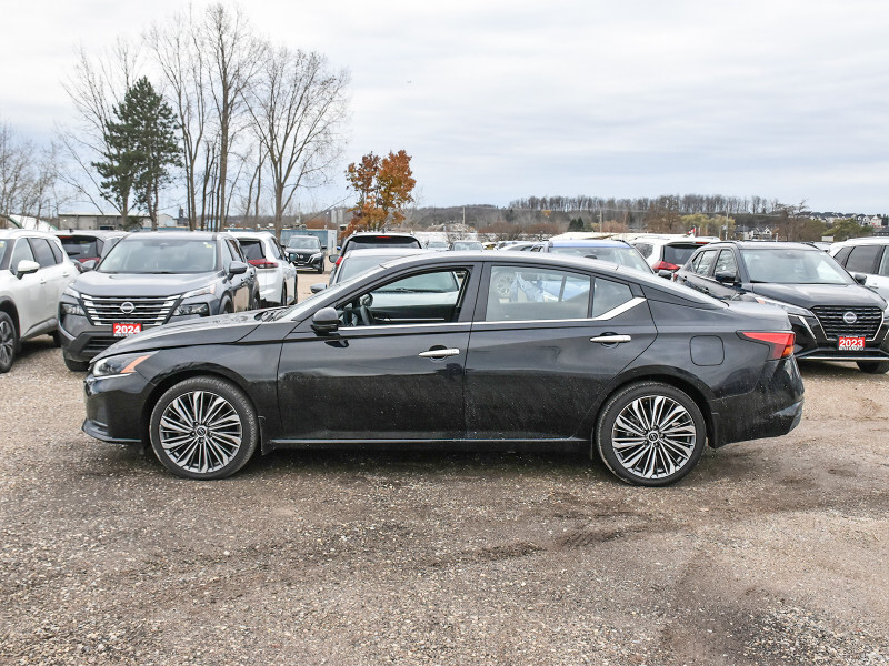 Nissan Altima 2024