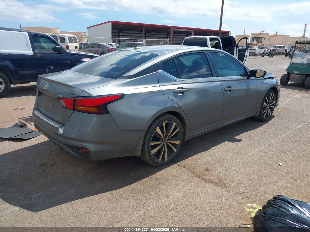 Nissan Altima 2022