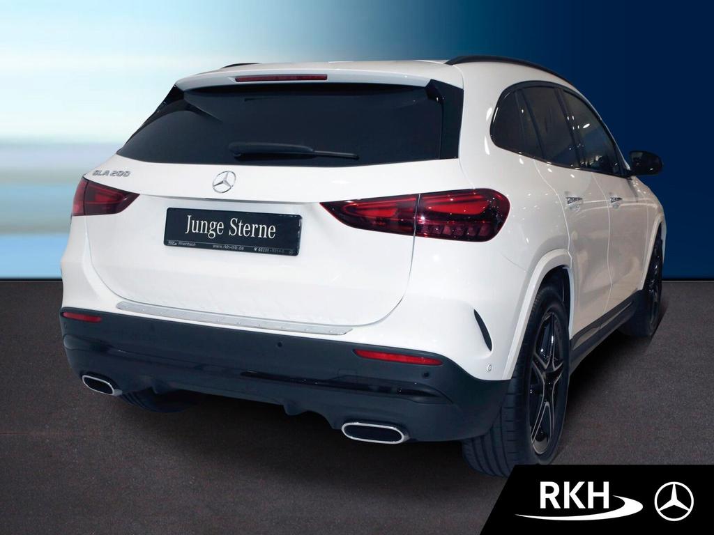 Mercedes-Benz GLA 200 2025