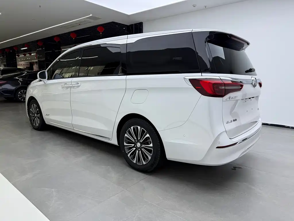 Buick GL8 2023