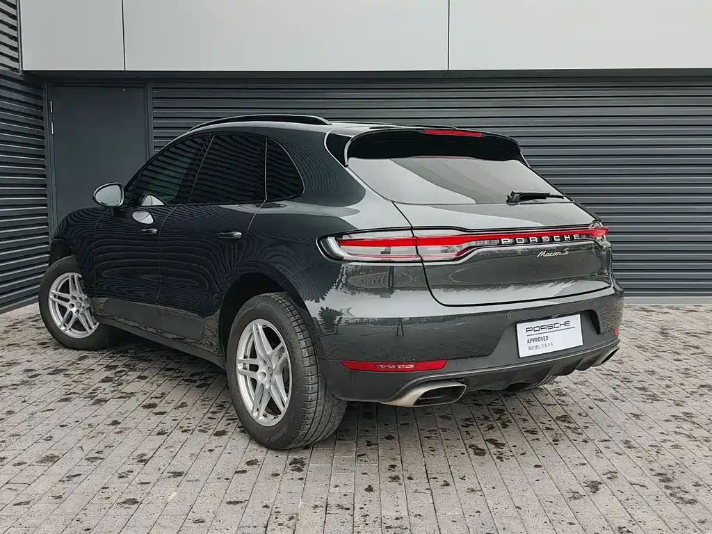 Porsche Macan 2021