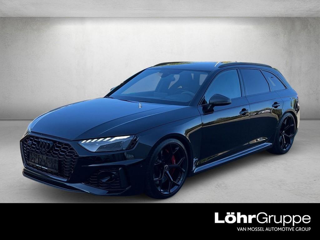 Audi RS4 2024