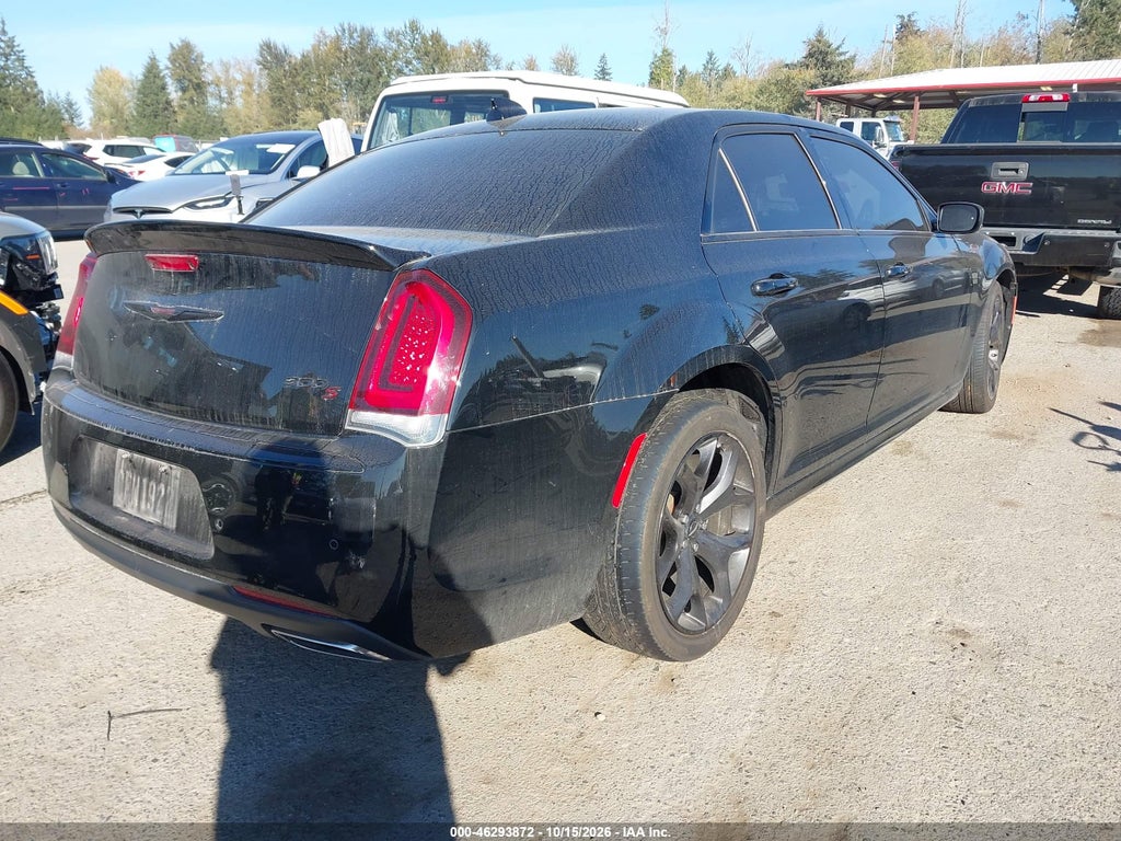 Chrysler 300 2022