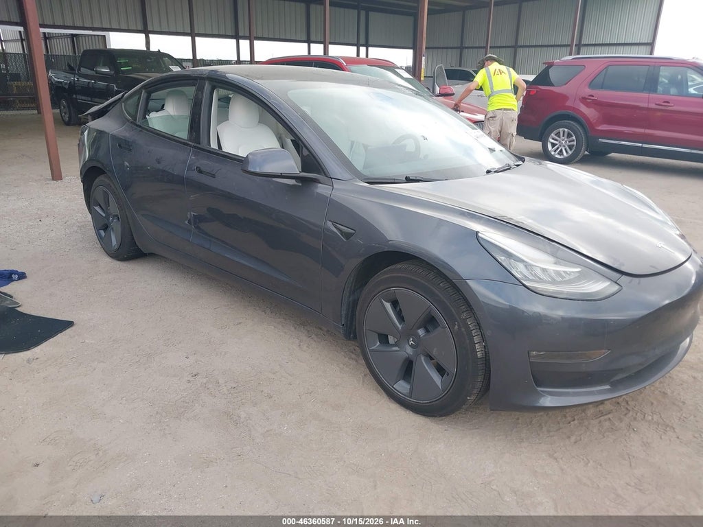 Tesla Model 3 2022