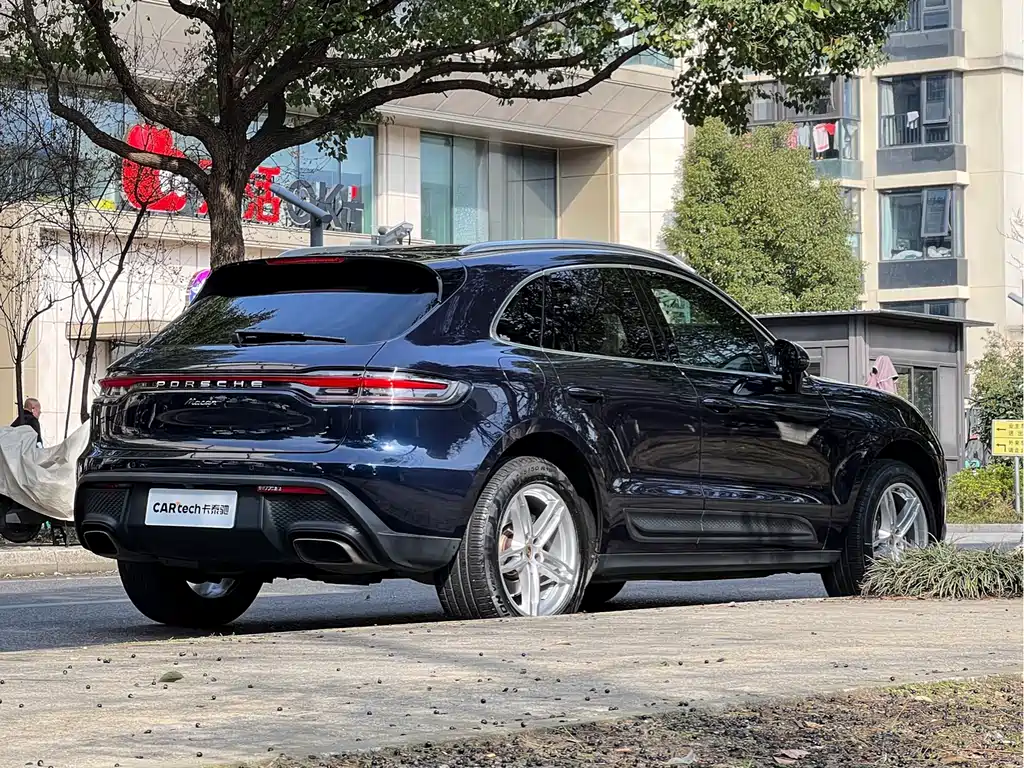 Porsche Macan 2022