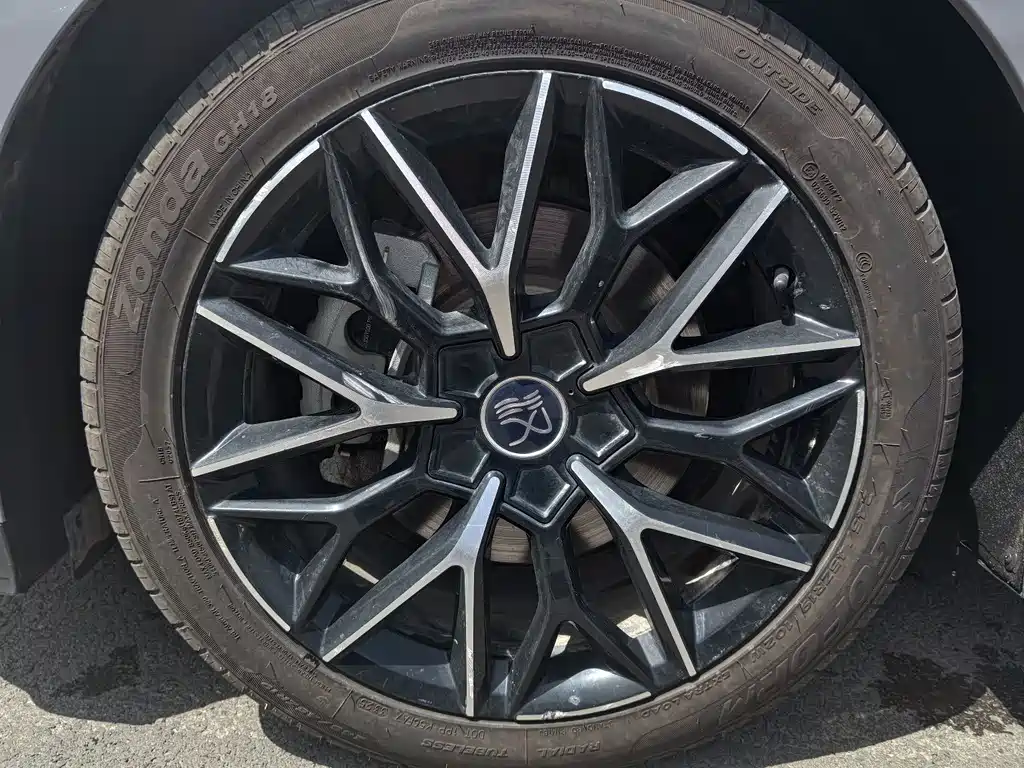 BYD Han 2025