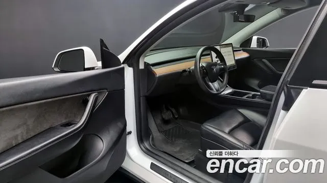 Tesla Model Y 2021