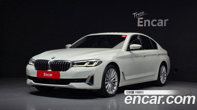 BMW 5 серии 2023