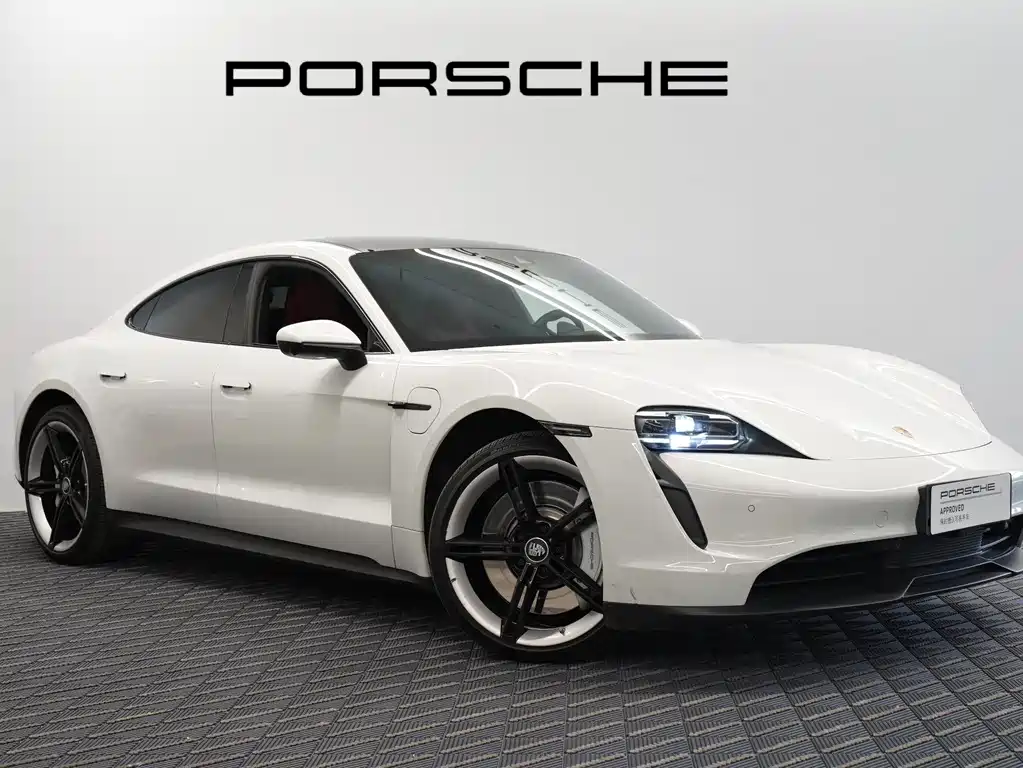 Porsche Taycan 2022