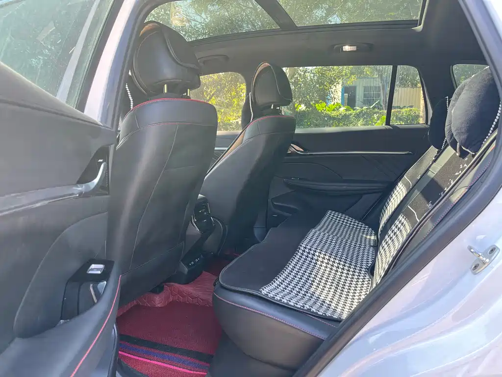 Roewe RX5 Max 2022