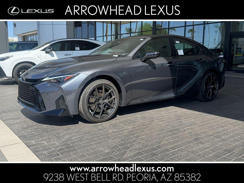Lexus IS 2026