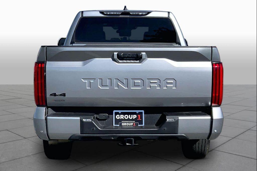 Toyota Tundra 2024