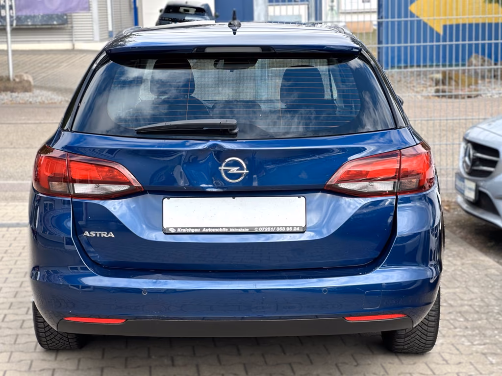 Opel Astra 2022