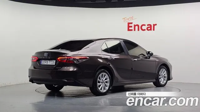 Toyota Camry 2023
