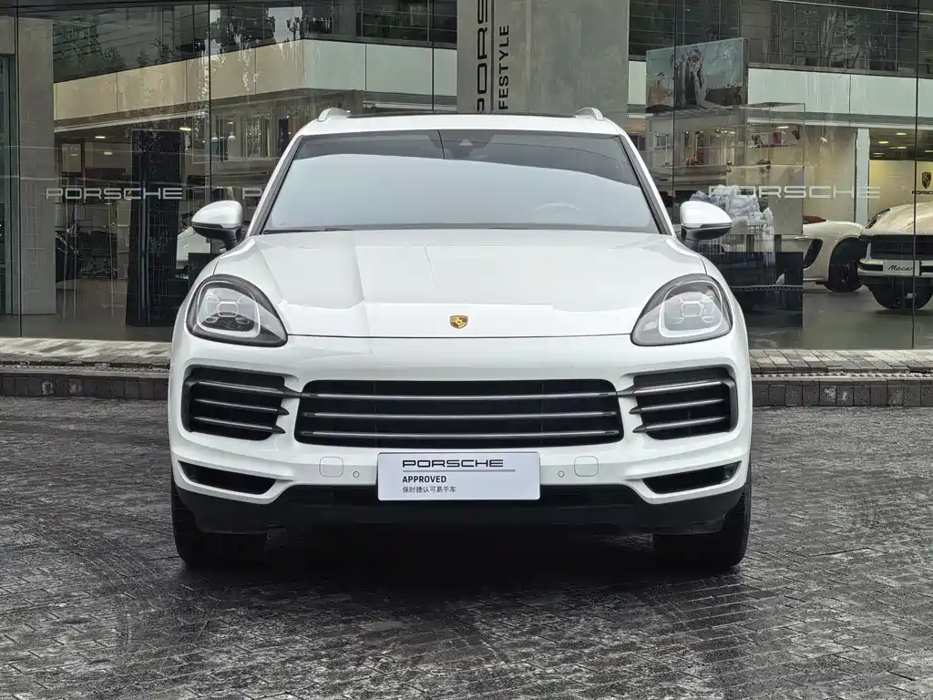 Porsche Cayenne 2021