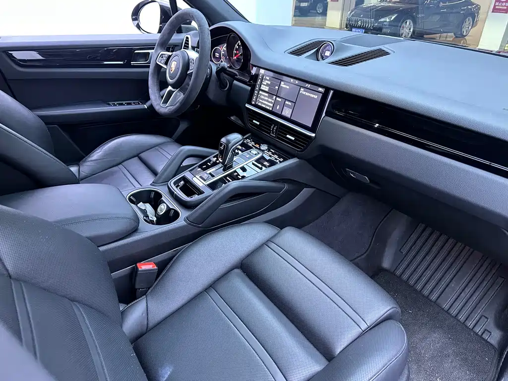 Porsche Cayenne 2020