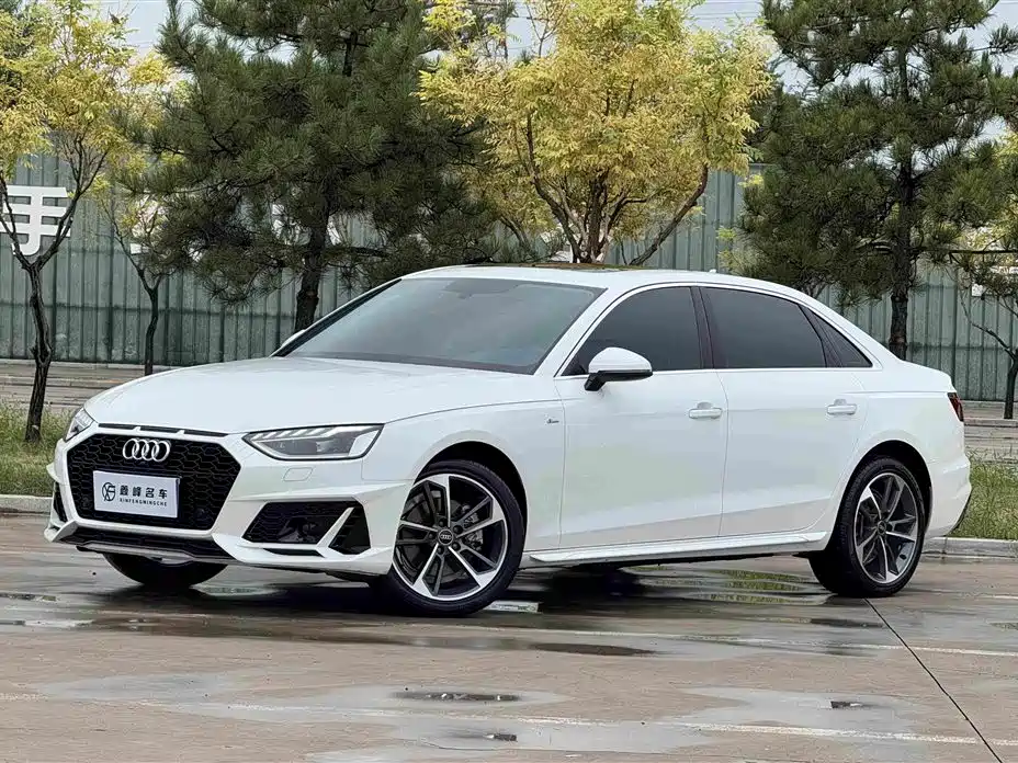 Audi A4 2023