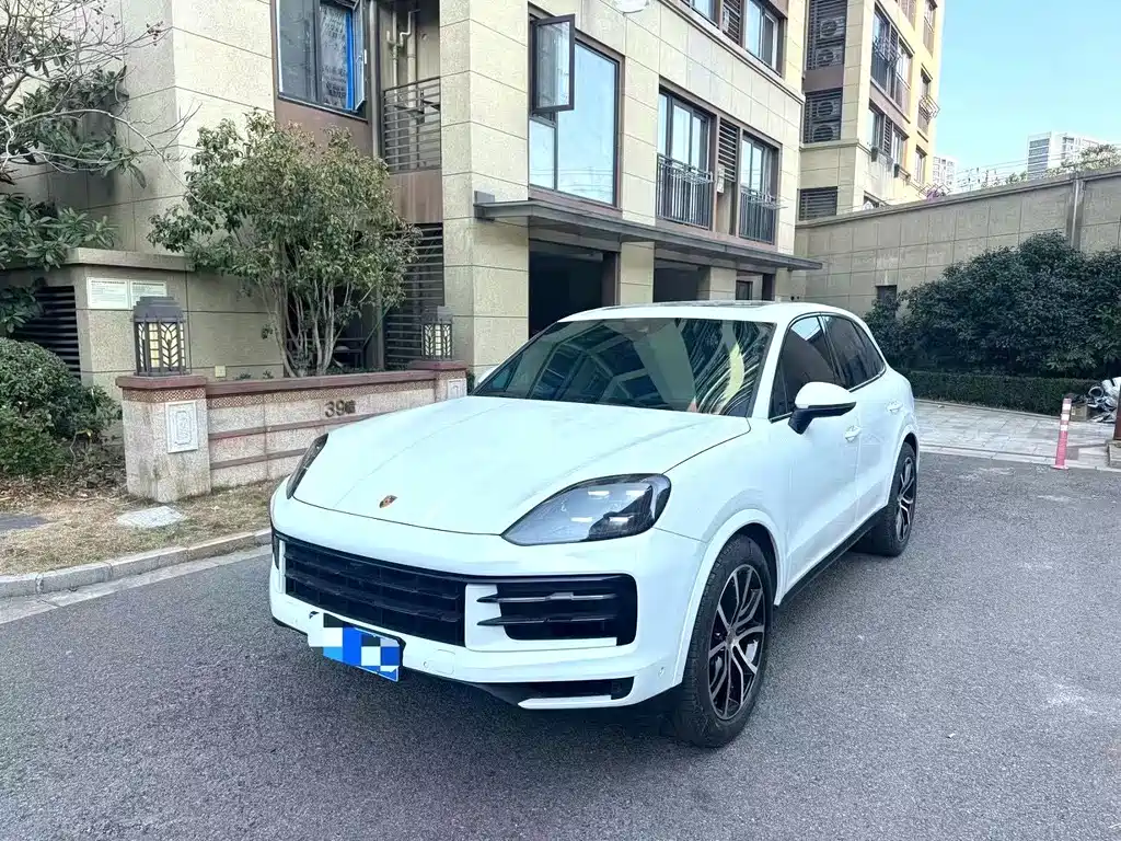 Porsche Cayenne 2024