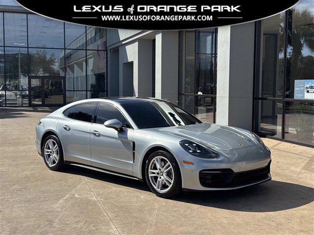 Porsche Panamera 2021