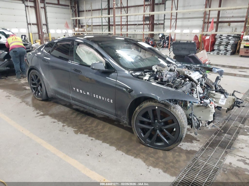Tesla Model S 2021