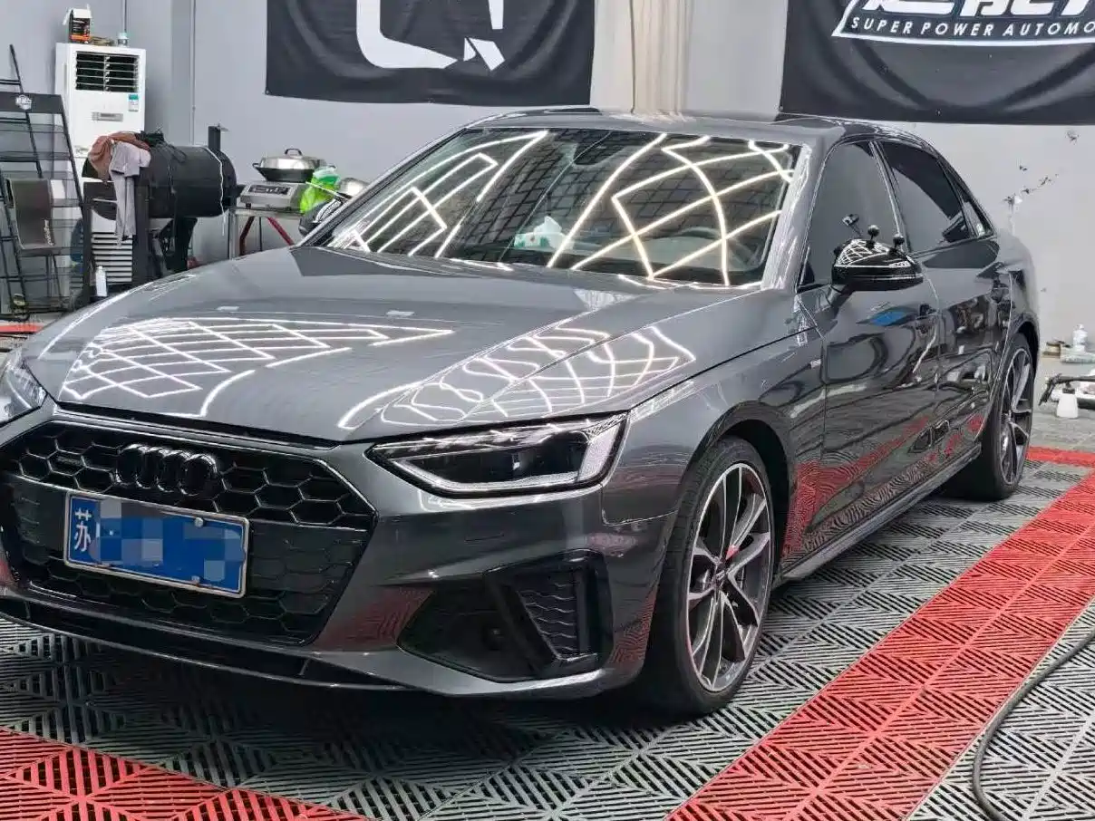 Audi A4 2021