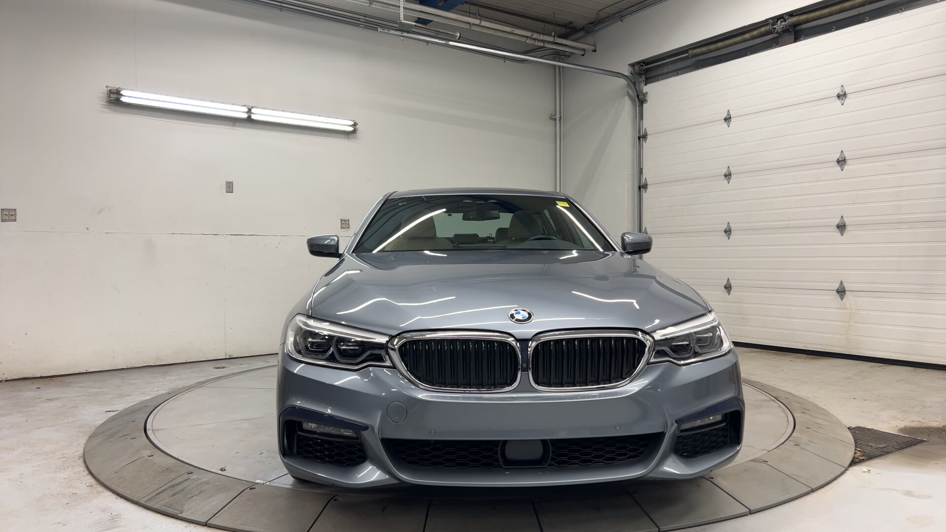 BMW 5 серии 2020