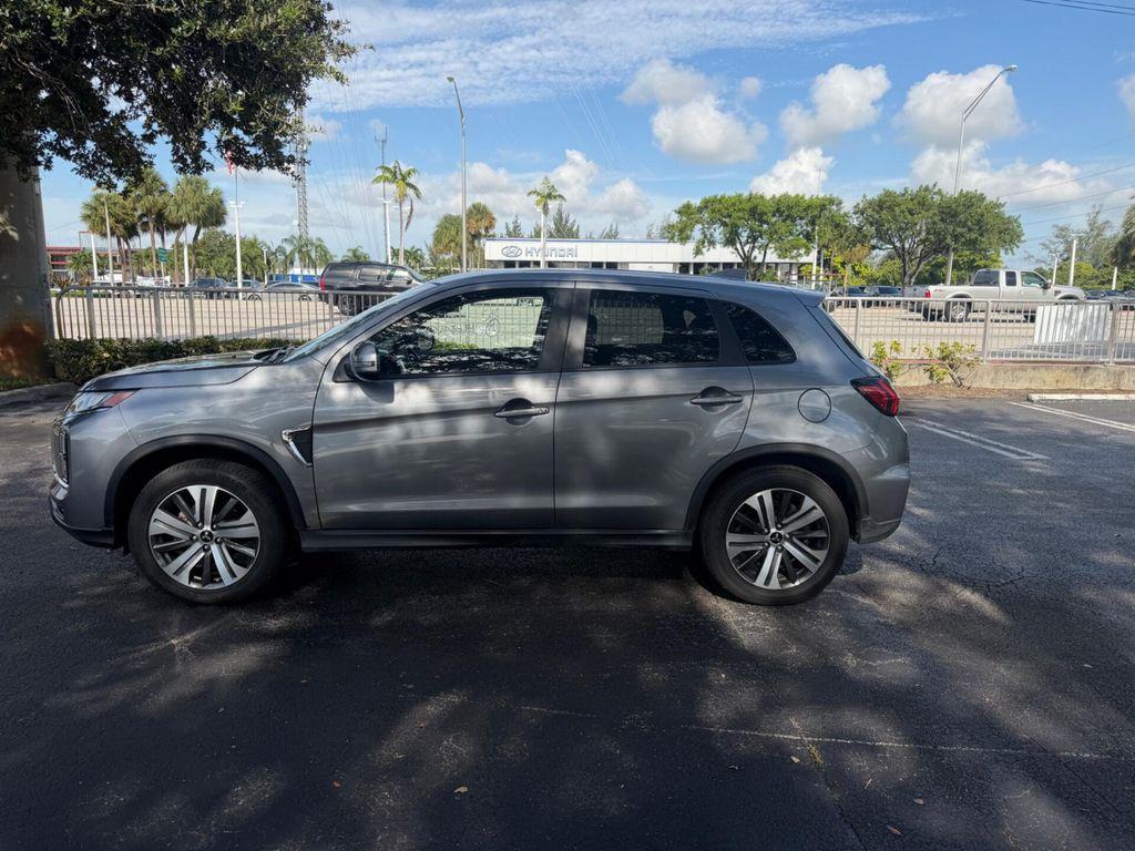 Mitsubishi Outlander Sport 2025
