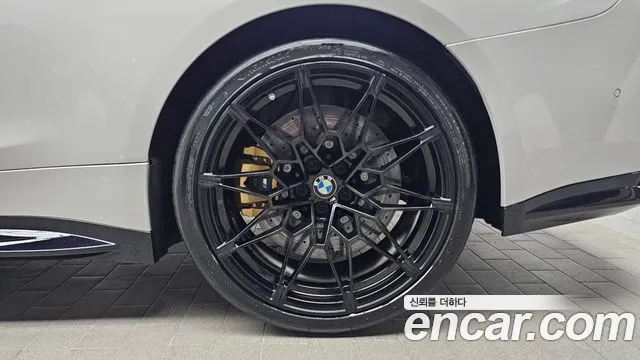 BMW M4 2025
