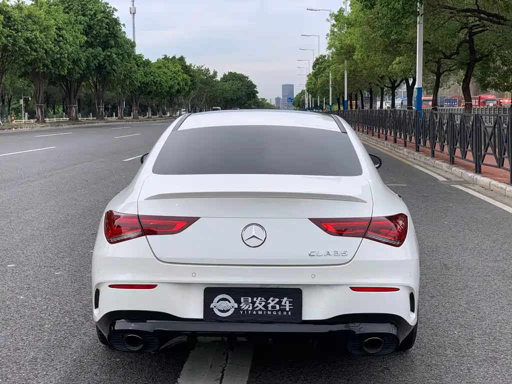 Mercedes-Benz CLA AMG 2022