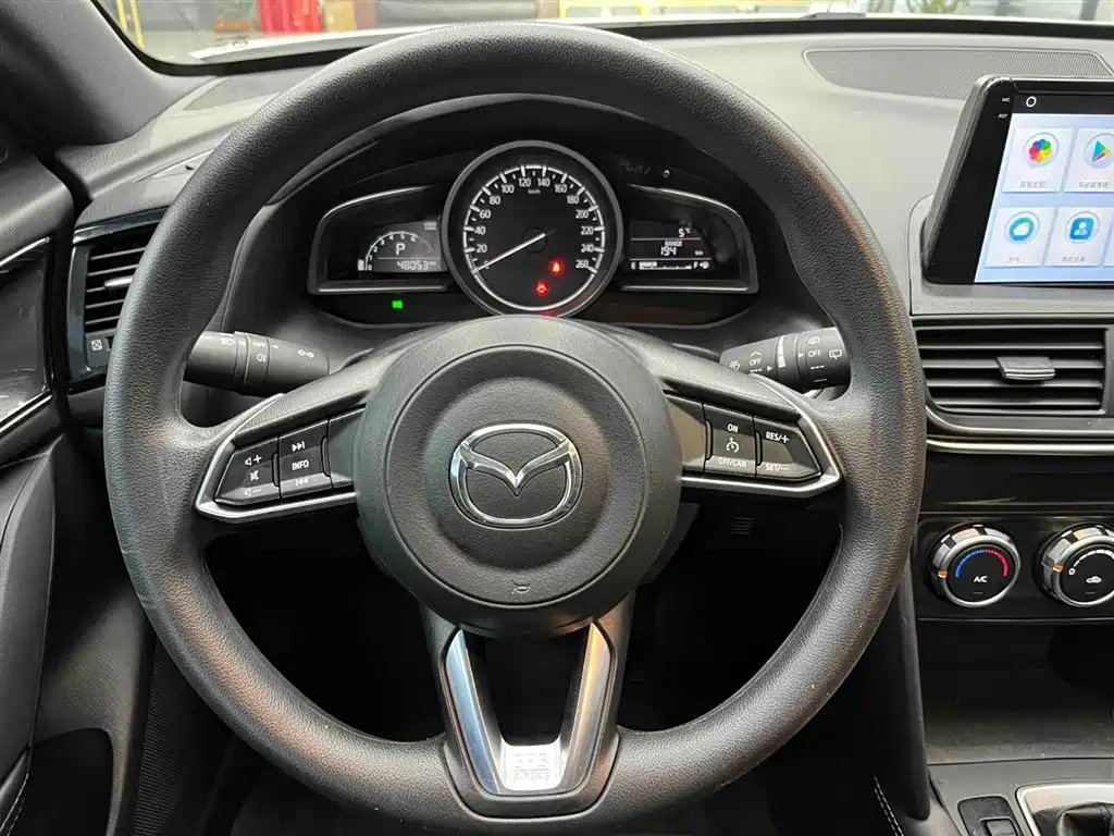 Mazda CX-4 2023