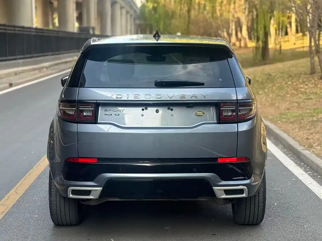 Land Rover Discovery Sport 2021