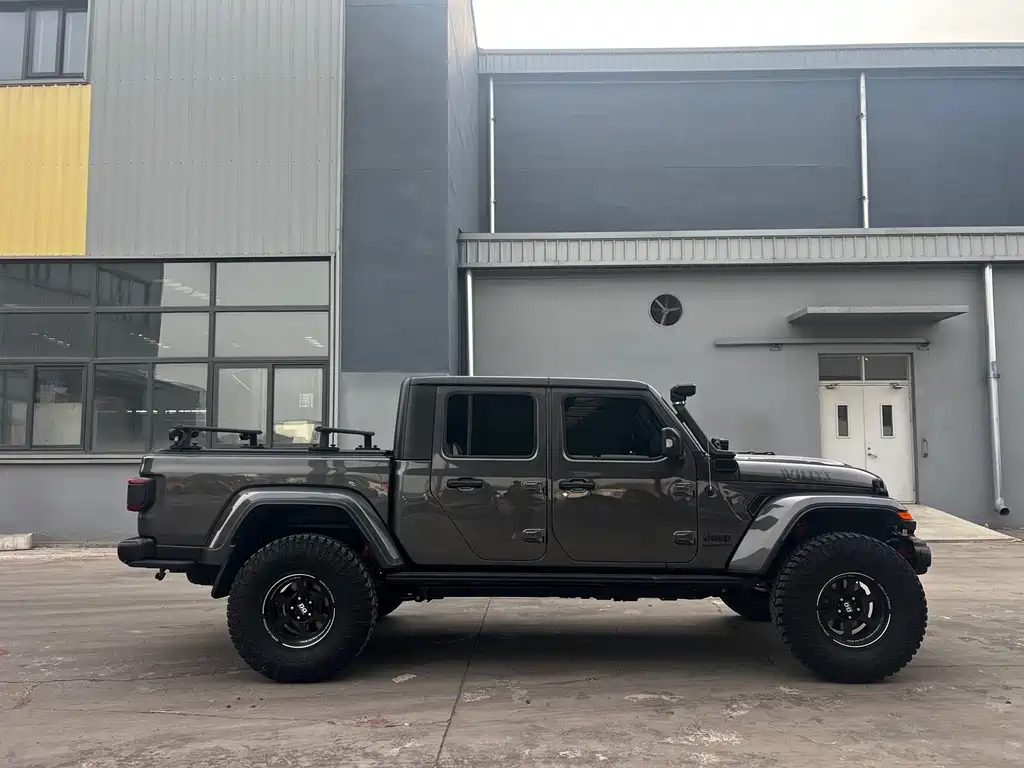Jeep Gladiator 2023