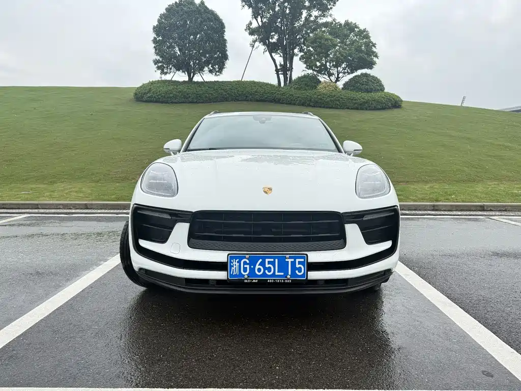 Porsche Macan 2023