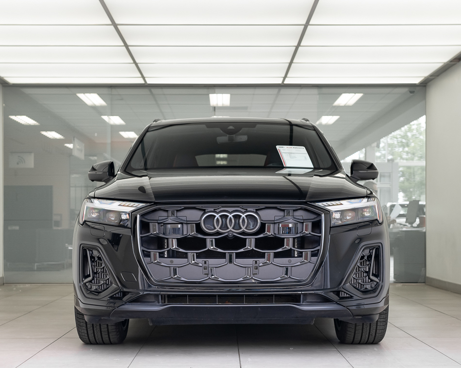 Audi SQ7 2025