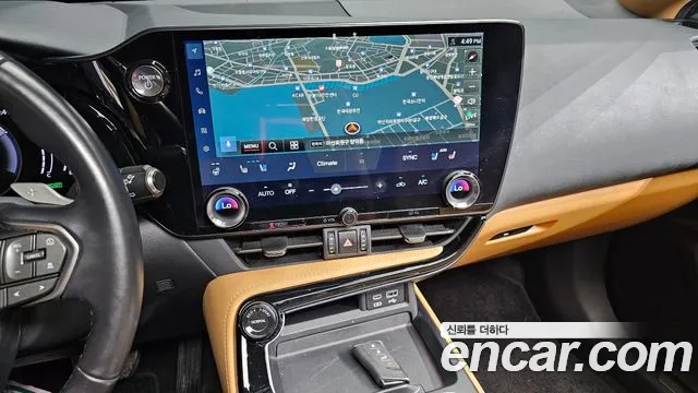 Lexus NX 2023