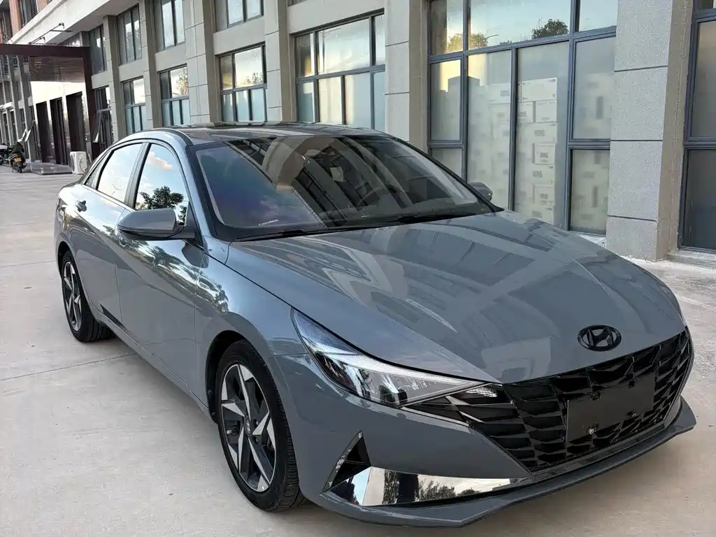Hyundai Elantra 2023