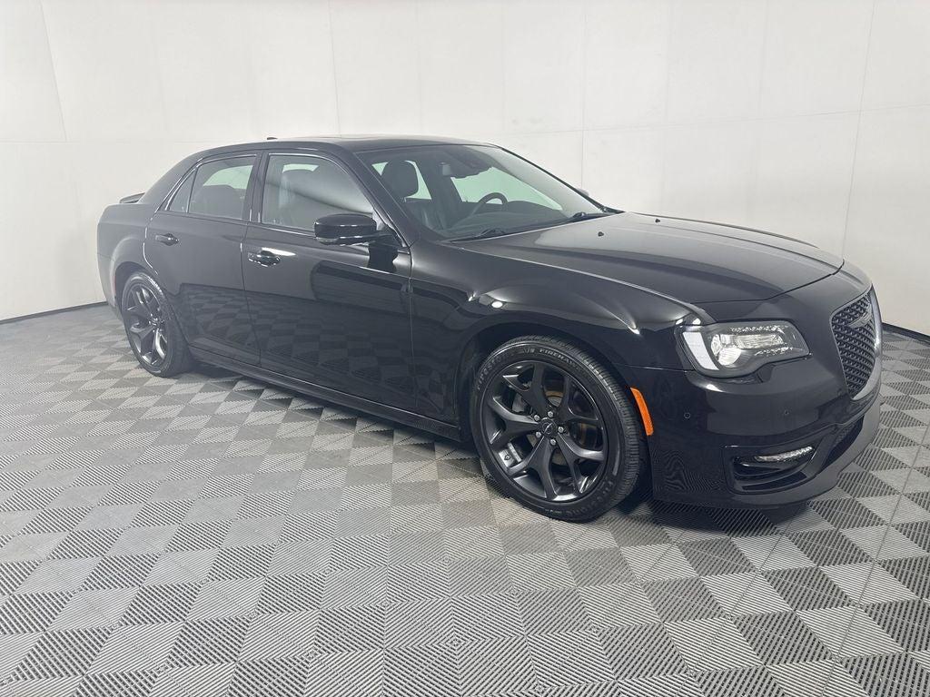 Chrysler 300 2023