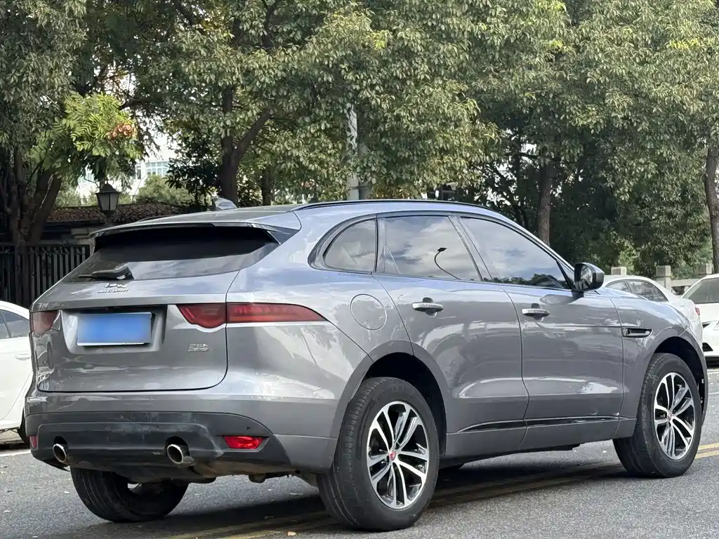 Jaguar F-Pace 2020