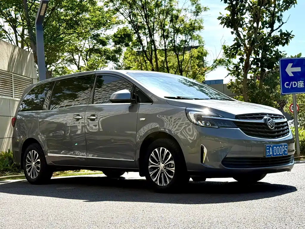Buick GL8 2022