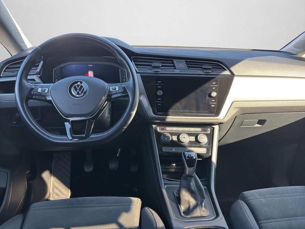 Volkswagen Touran 2021