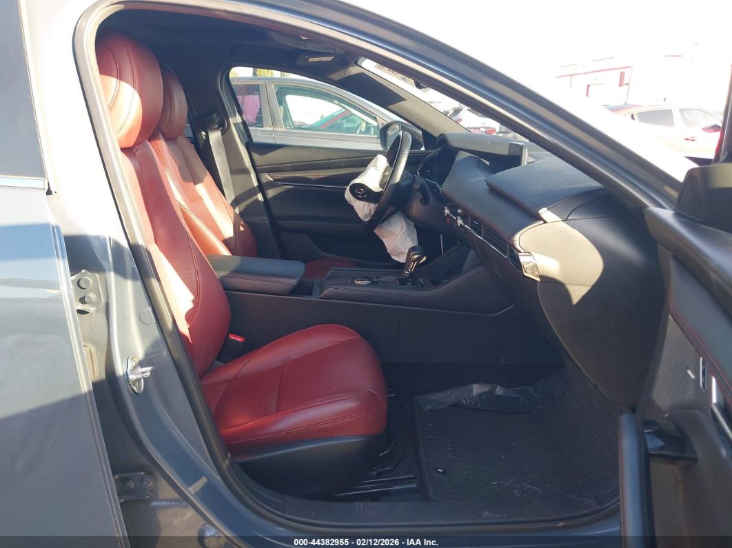Mazda 3 2023