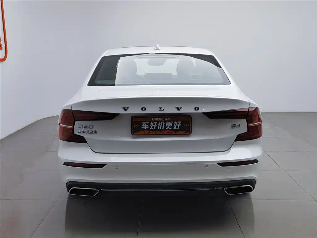 Volvo S60 2022