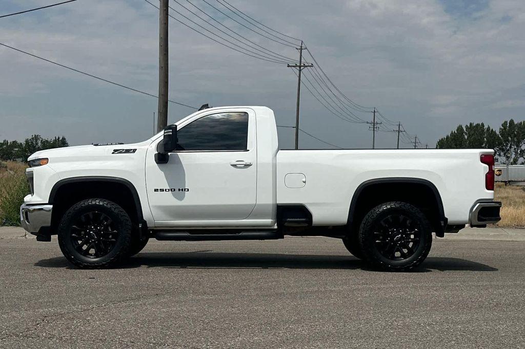 Chevrolet Silverado 2025
