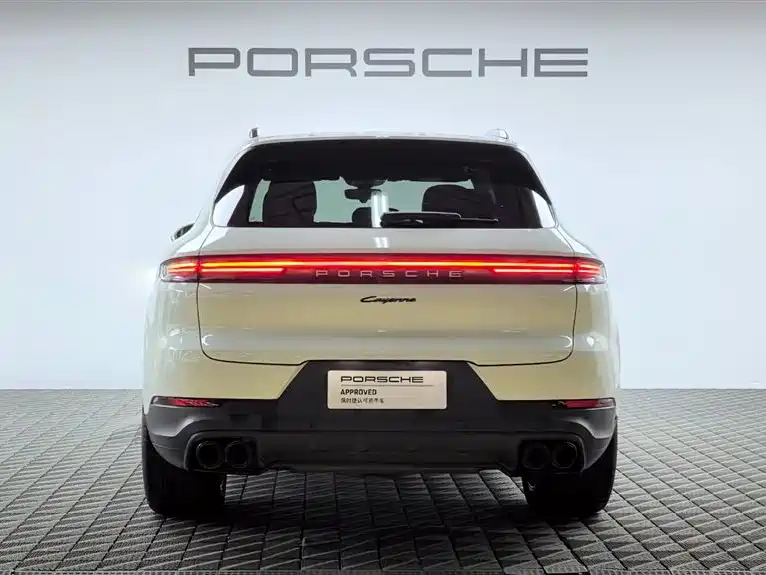 Porsche Cayenne 2024