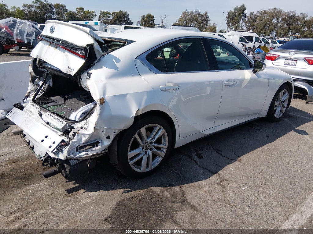 Lexus IS 300 2021