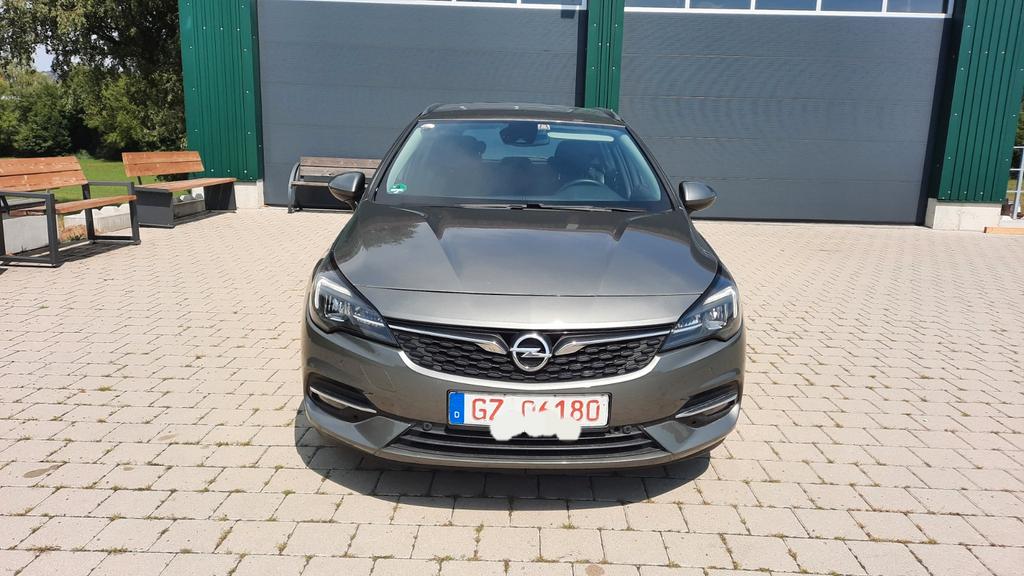Opel Astra 2021