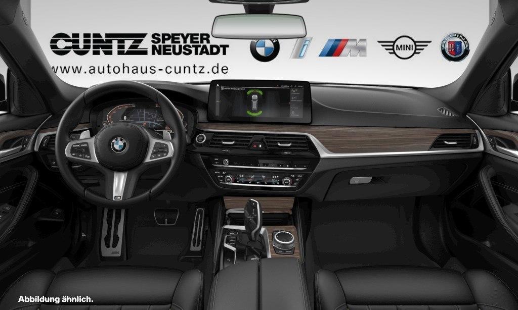 BMW 530 2023