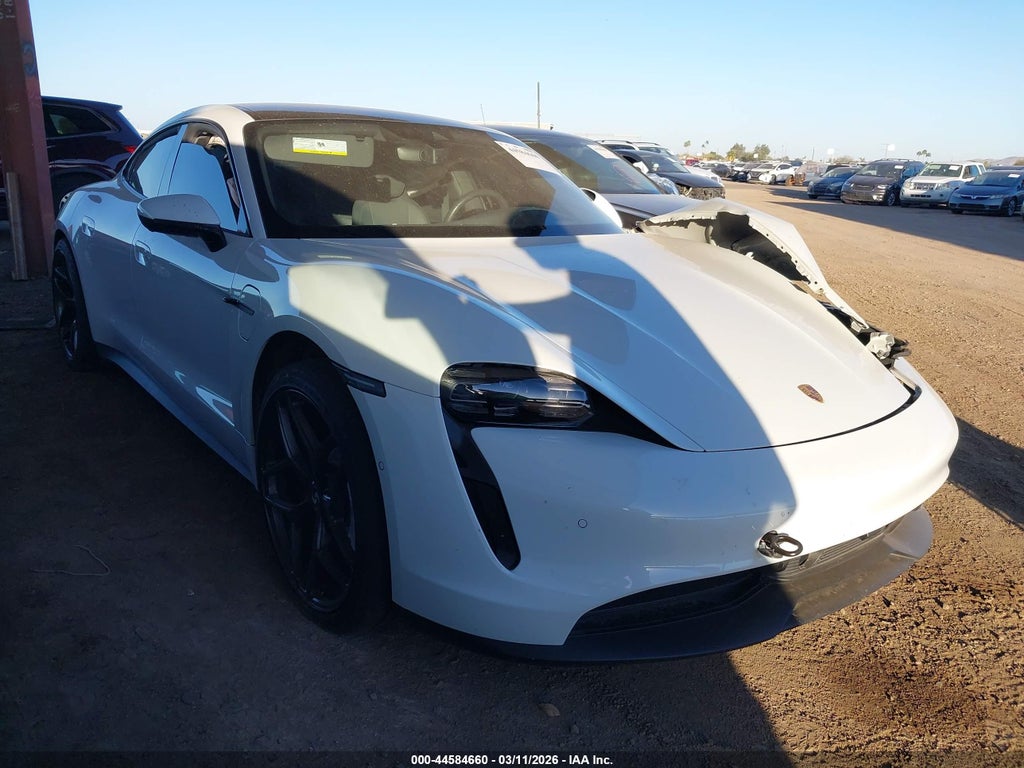 Porsche Taycan 2022